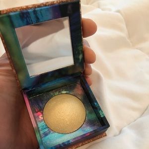 Urban Decay Highlighter